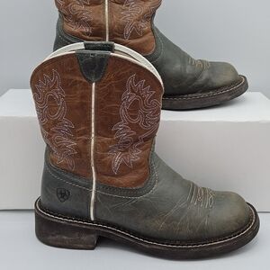 Ariat Tracey waterproof leather cowboy boots size 7B